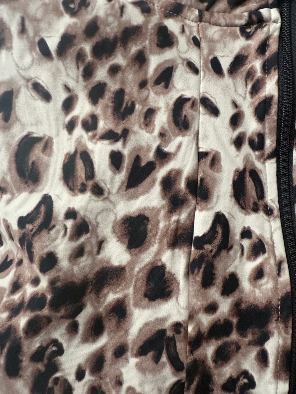 Leopard Print Bomber Jacket in Brown and Black Size Medium - Picture 10 of 10